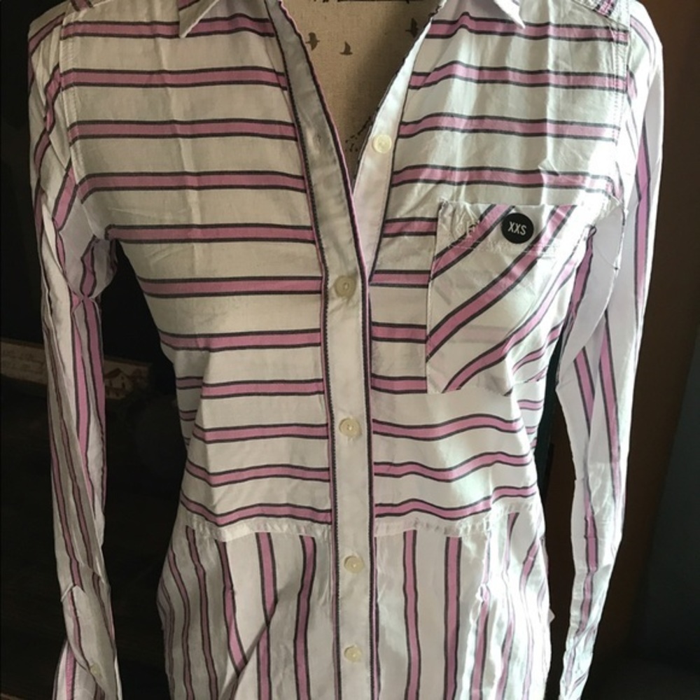 NWT Abercrombie & Fitch Striped Button Down  xxs